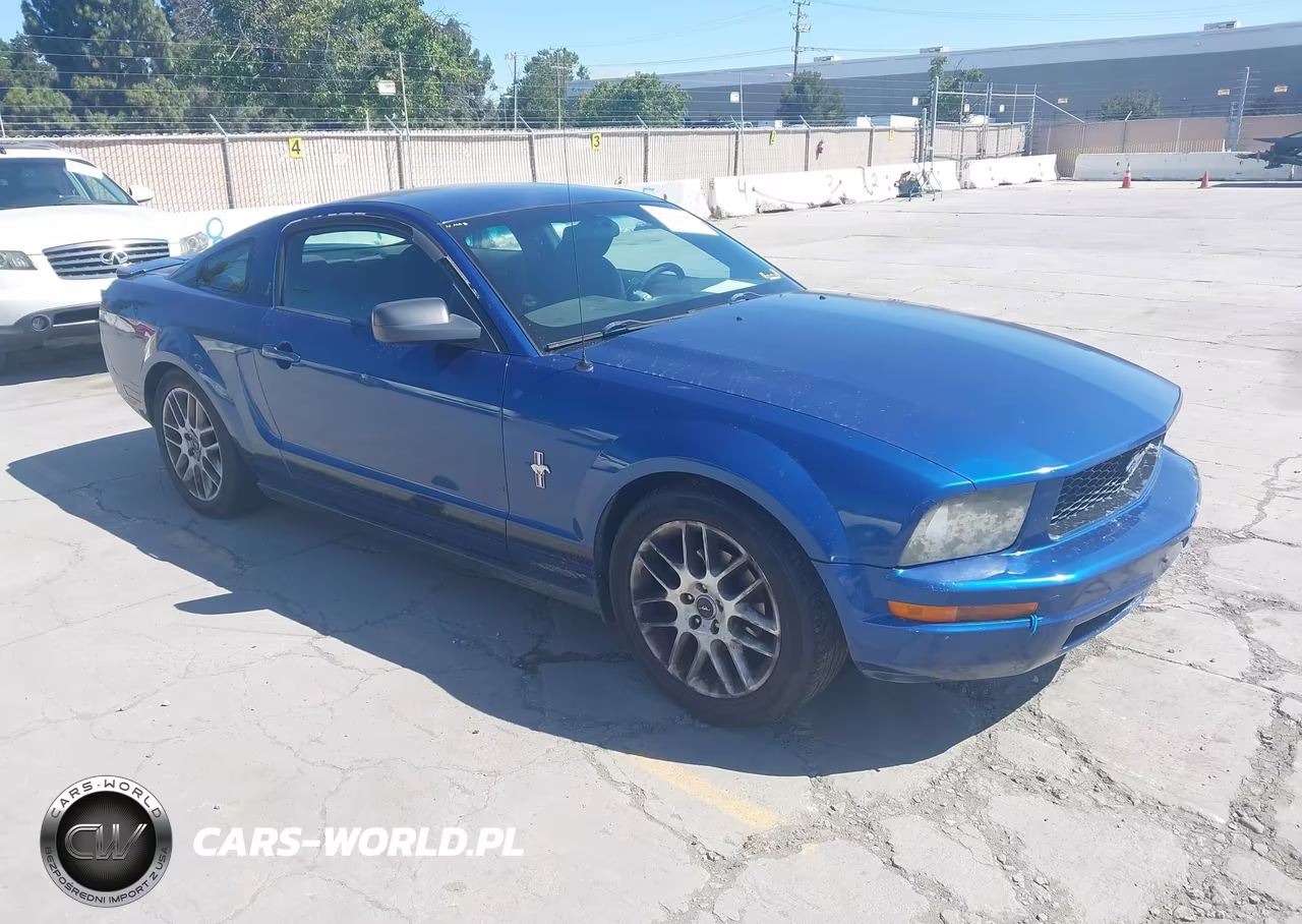 2007 Ford Mustang V6 Deluxe-V6 Premium