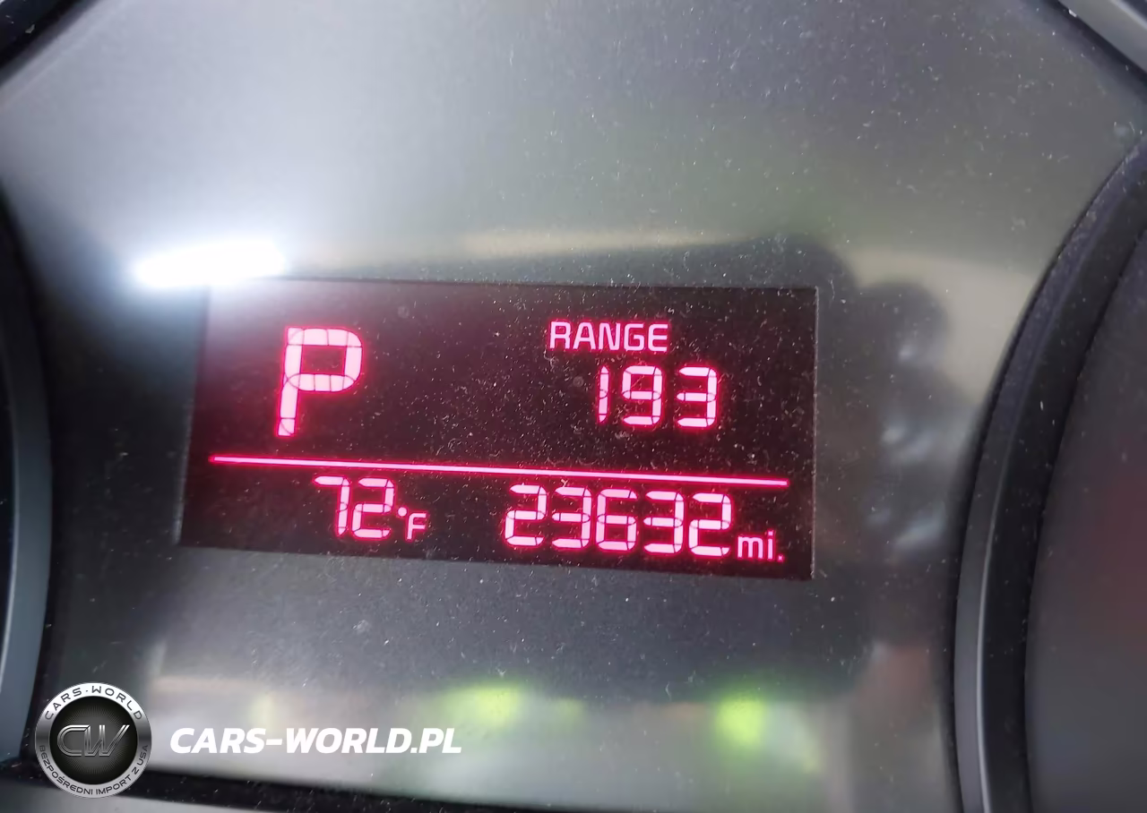 2018 Kia Sedona L VIN:KNDMA5C14J6376442 - 16