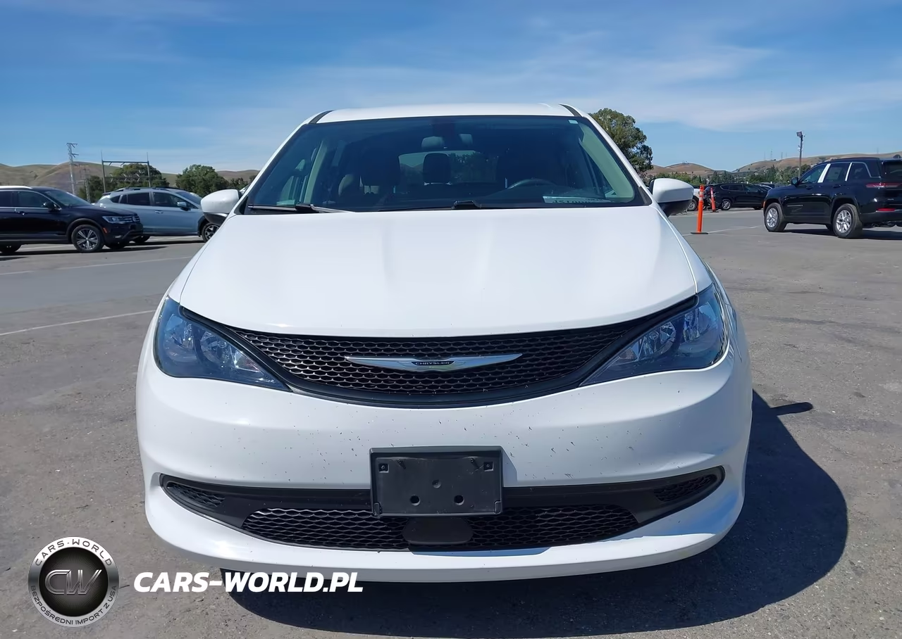 2021 Chrysler Voyager L VIN:2C4RC1AG4MR568523 - 13