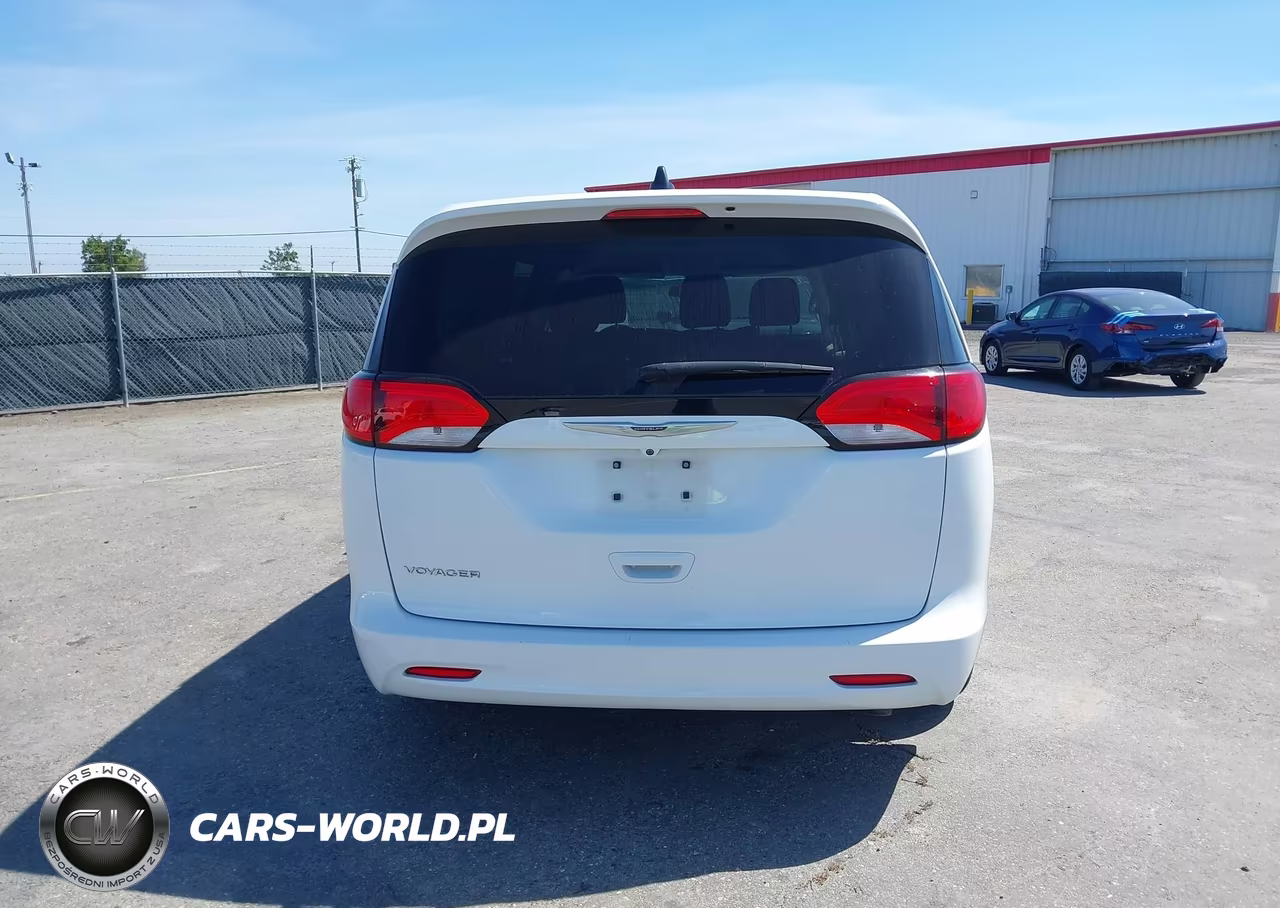 2021 Chrysler Voyager L VIN:2C4RC1AG4MR568523 - 17