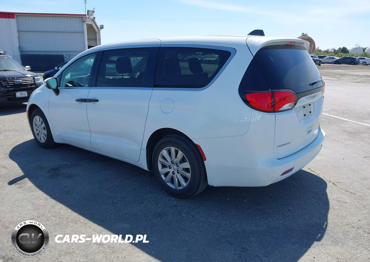 2021 Chrysler Voyager L VIN:2C4RC1AG4MR568523 - 3