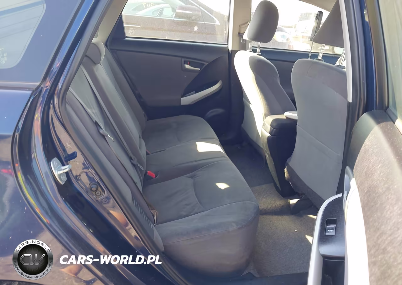 2014 Toyota Prius Two VIN:JTDKN3DUXE0359811 - 8