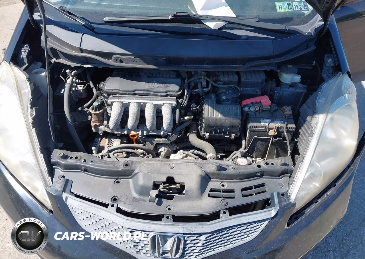 2010 Honda Fit Sport VIN:JHMGE8H44AC002807 - 10