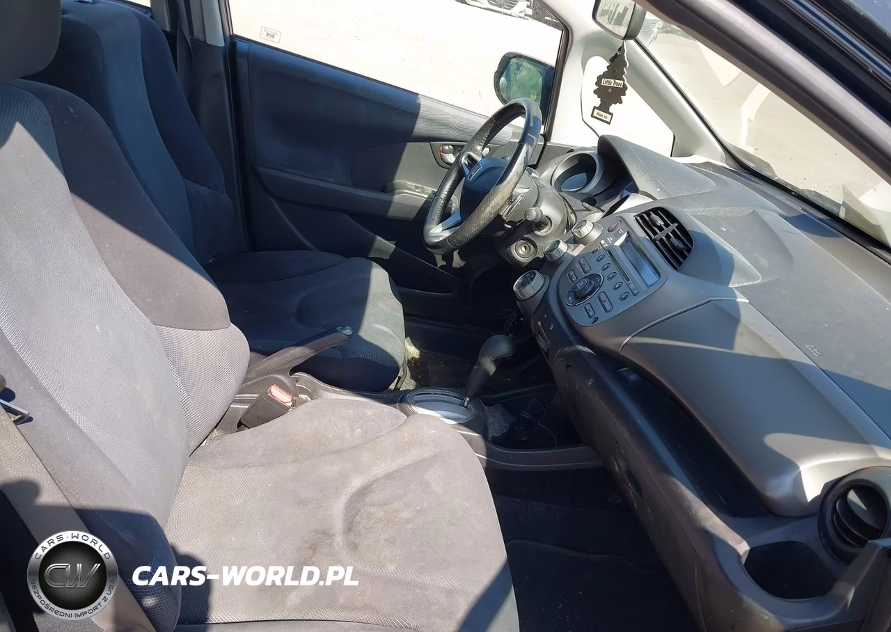 2010 Honda Fit Sport VIN:JHMGE8H44AC002807 - 5