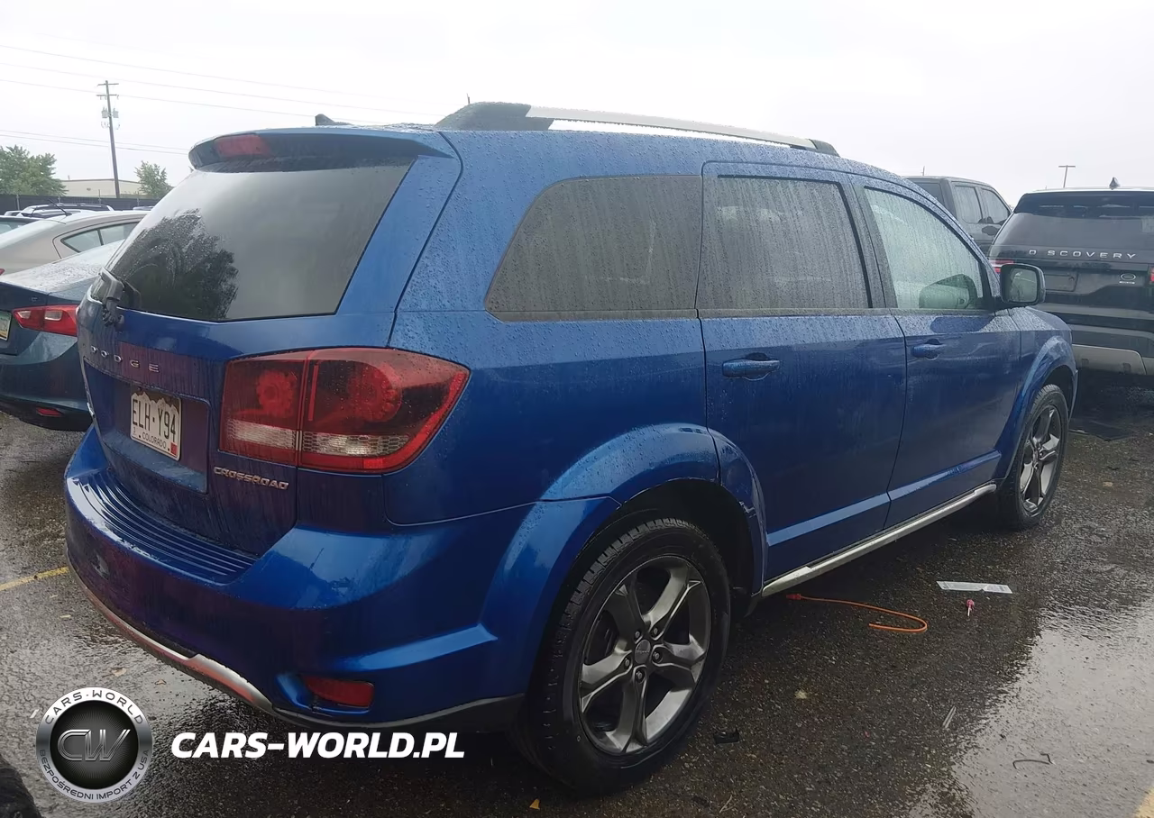 2015 Dodge Journey Crossroad VIN:3C4PDCGBXFT584107 - 4