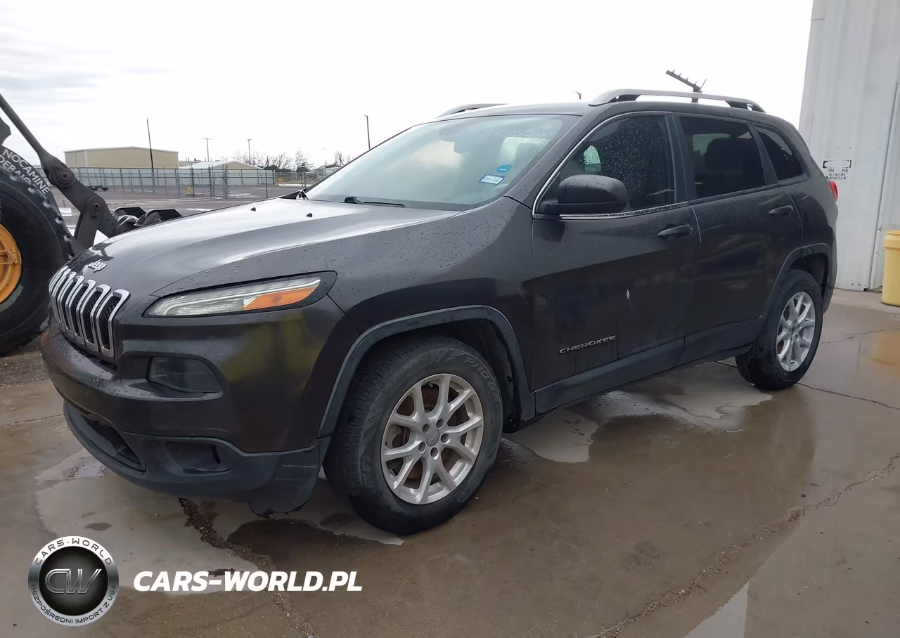 2014 Jeep Cherokee Latitude VIN:1C4PJLCB5EW267066 - 2