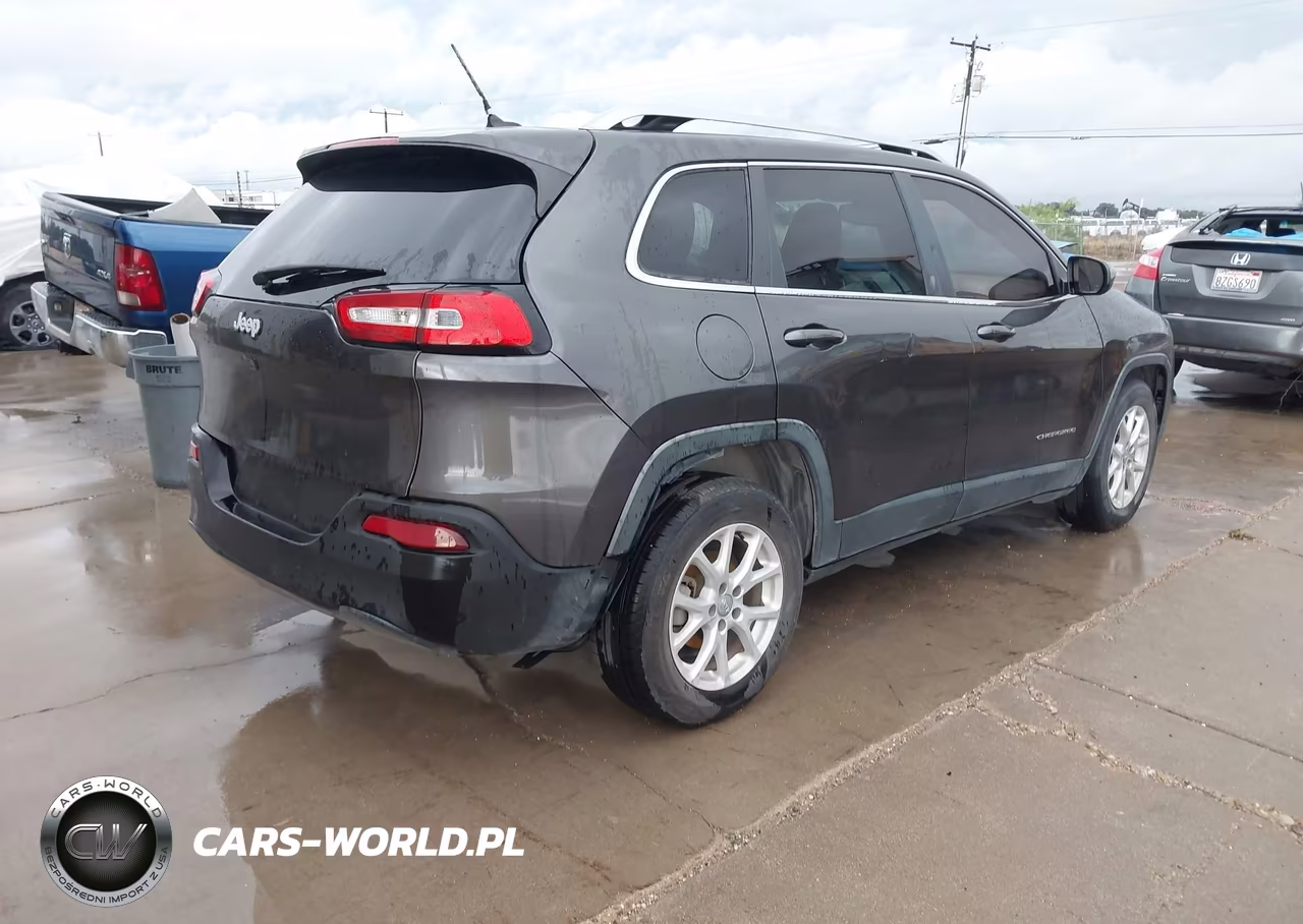 2014 Jeep Cherokee Latitude VIN:1C4PJLCB5EW267066 - 4
