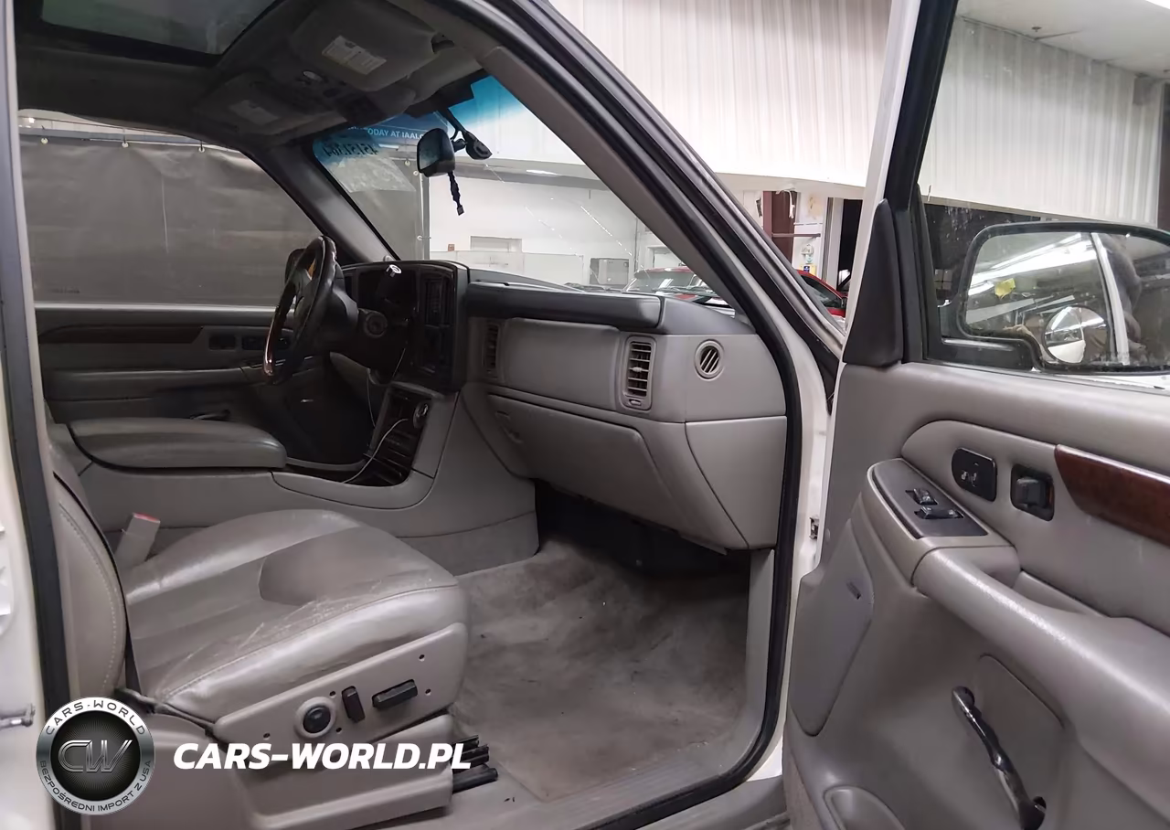 2005 Cadillac Escalade Standard VIN:1GYEK63N75R219092 - 5