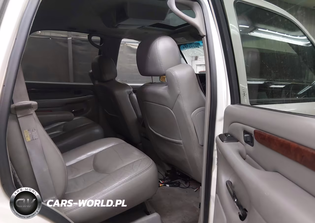 2005 Cadillac Escalade Standard VIN:1GYEK63N75R219092 - 8