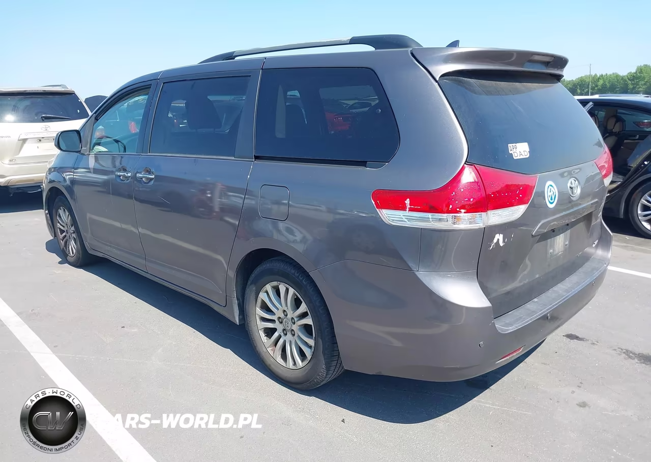 2012 Toyota Sienna Xle V6 8 Passenger VIN:5TDYK3DC7CS224547 - 3