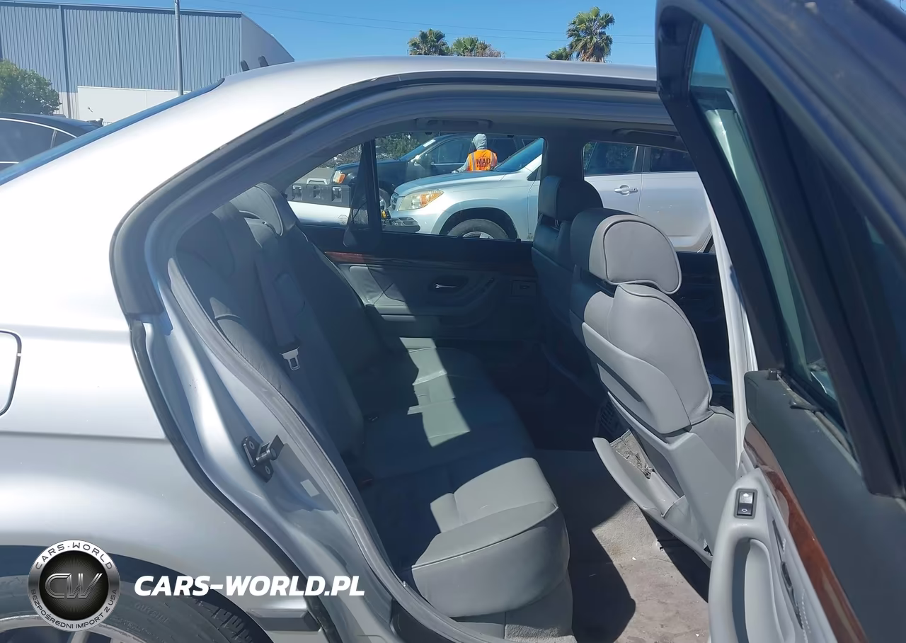 2000 BMW 740Ia VIN:WBAGG834XYDN80222 - 8