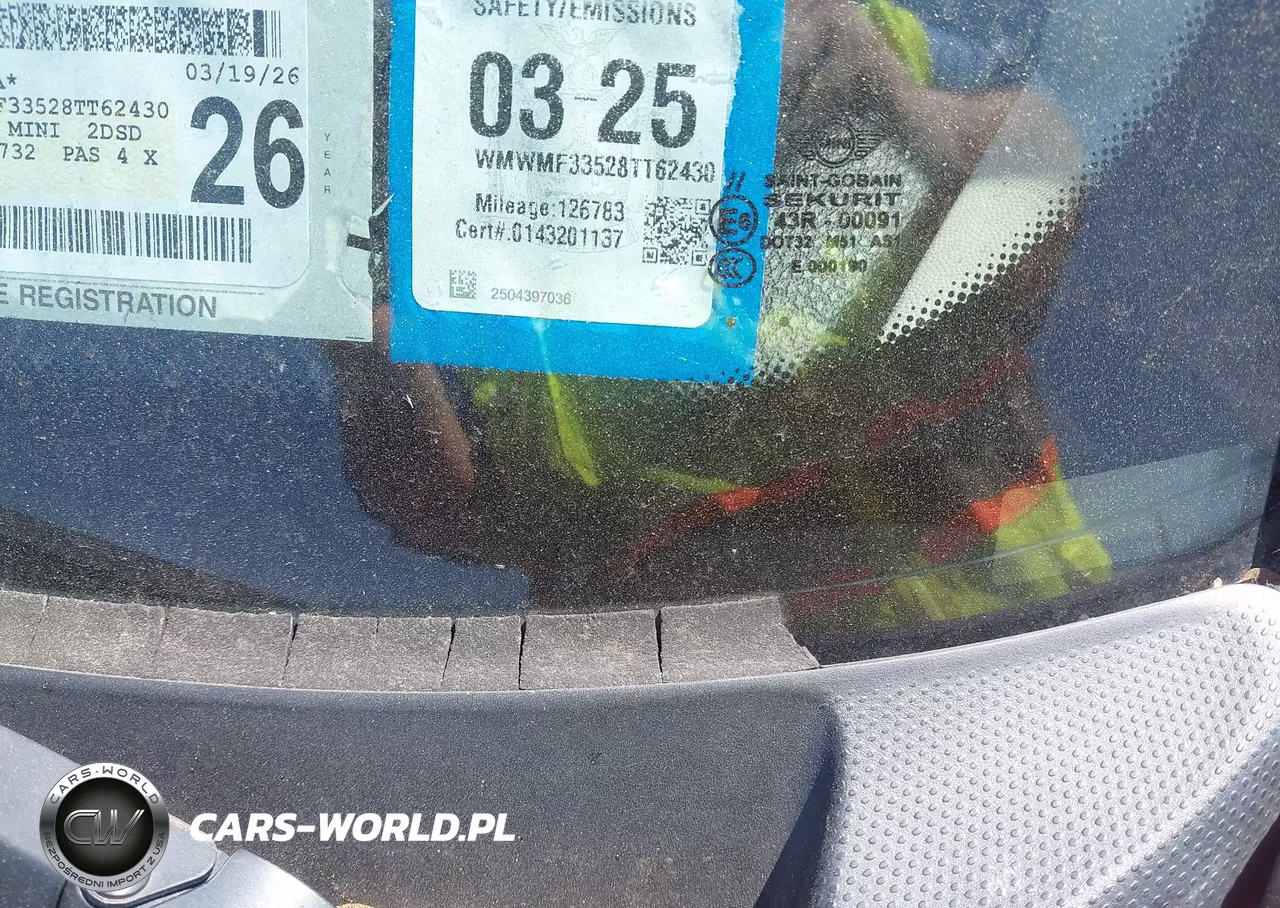 2008 Mini Cooper VIN:WMWMF33528TT62430 - 11