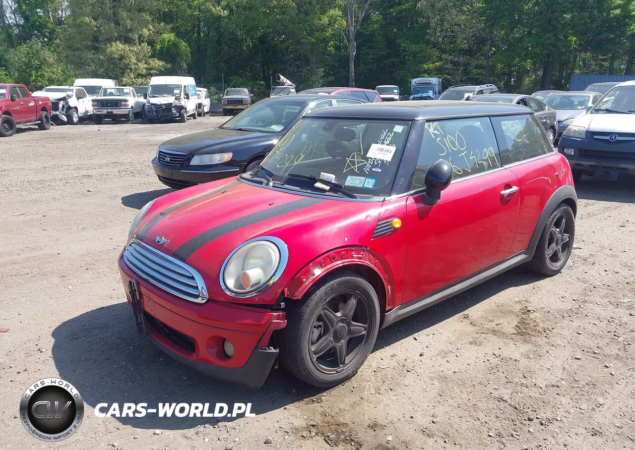 2008 Mini Cooper VIN:WMWMF33528TT62430 - 2