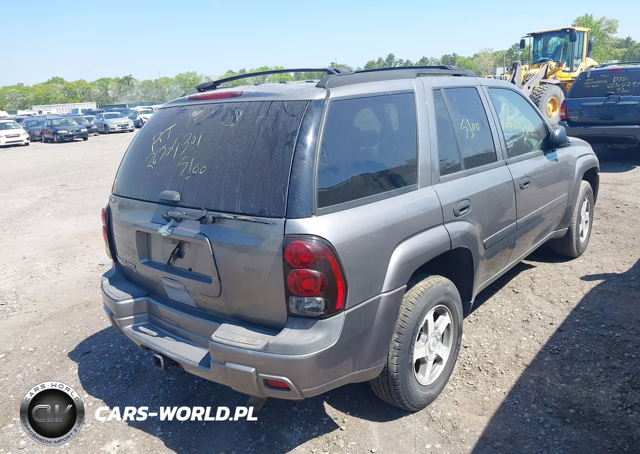2006 Chevrolet Trailblazer Ls VIN:1GNDT13S862206327 - 4