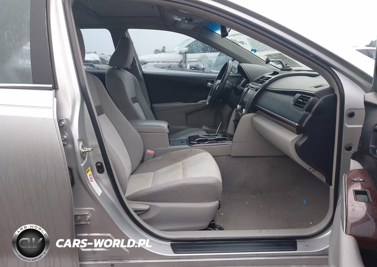 2014 Toyota Camry Xle VIN:4T4BF1FK0ER349876 - 5