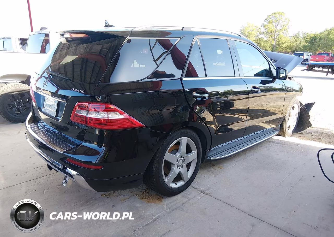 2015 Mercedes-Benz Ml 400 4Matic VIN:4JGDA5GB9FA472392 - 4