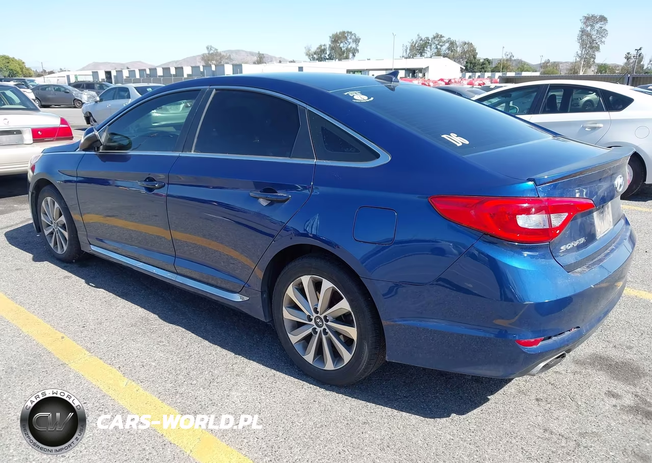 2015 Hyundai Sonata Sport VIN:5NPE34AF0FH044101 - 3