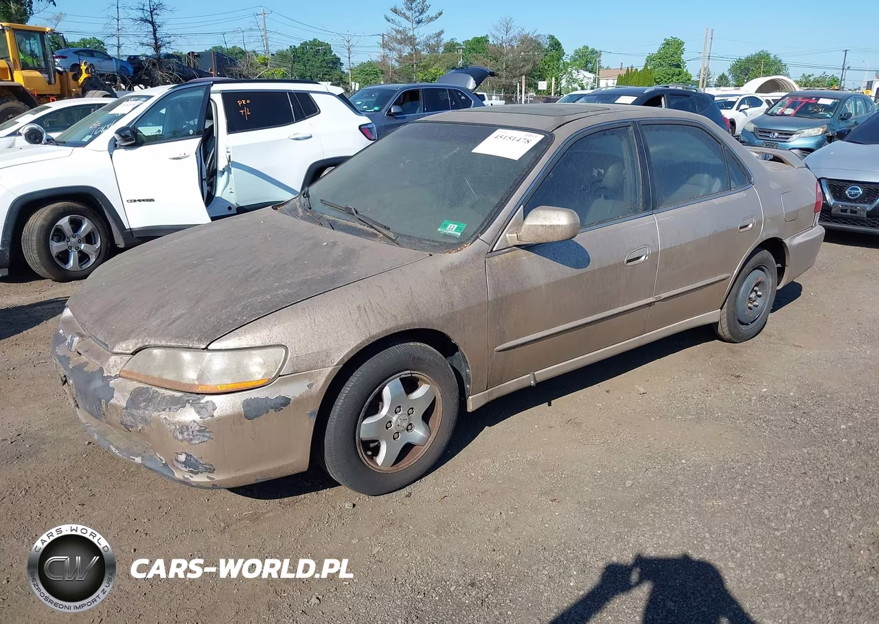 2000 Honda Accord 3.0 Ex VIN:1HGCG1653YA075655 - 2
