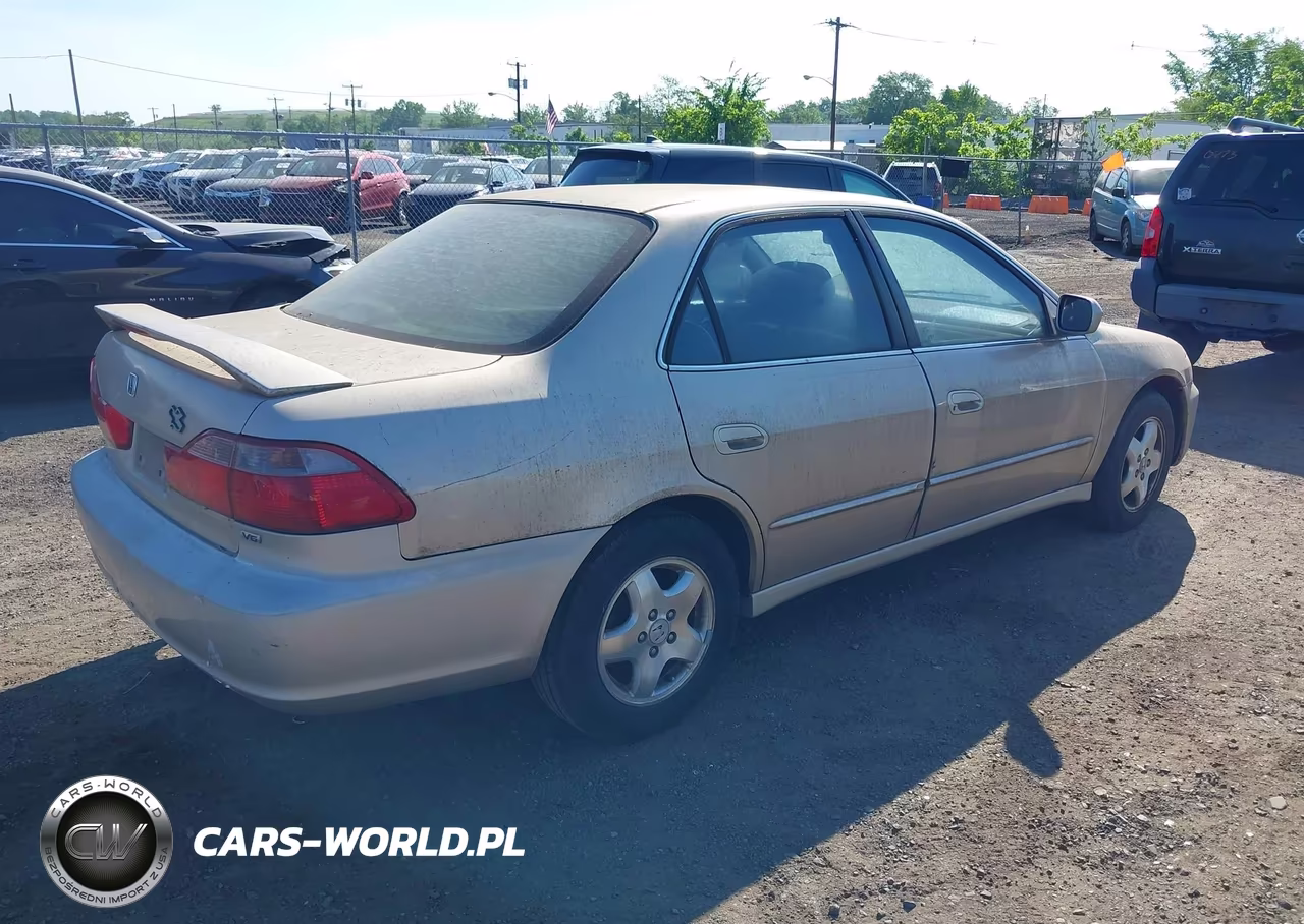 2000 Honda Accord 3.0 Ex VIN:1HGCG1653YA075655 - 4