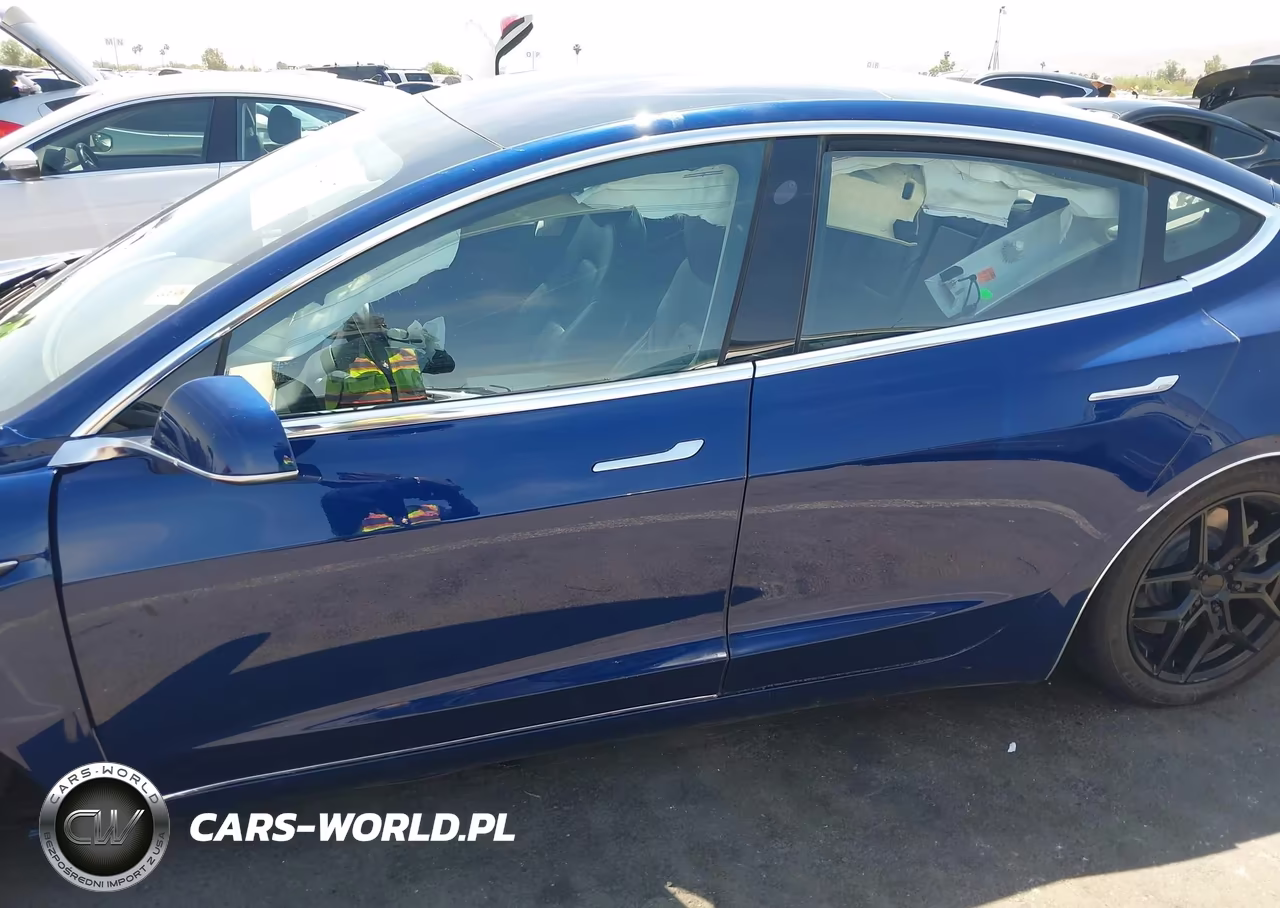 2018 Tesla Model 3 Long Range-Mid Range VIN:5YJ3E1EA5JF034220 - 13