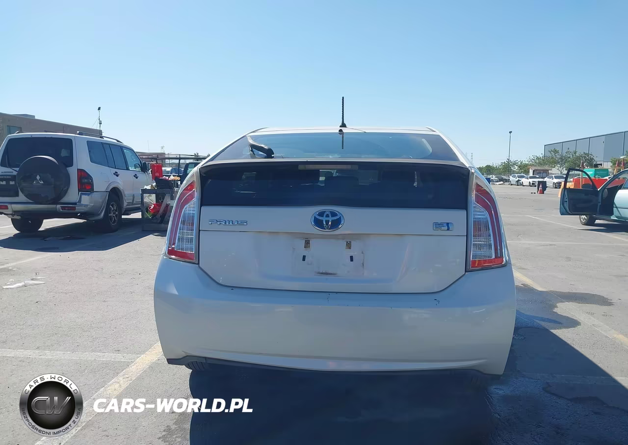 2012 Toyota Prius Two VIN:JTDKN3DU4C5440898 - 16