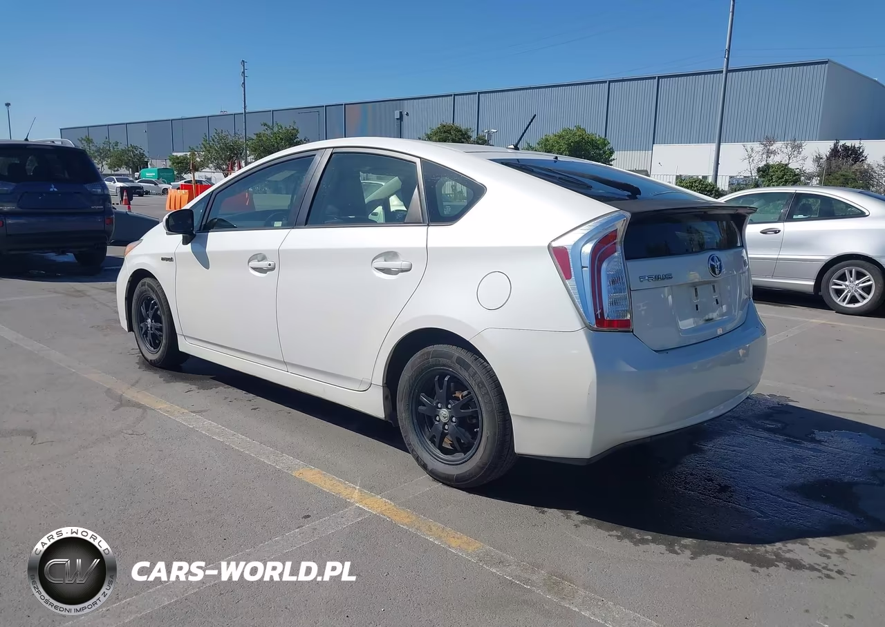 2012 Toyota Prius Two VIN:JTDKN3DU4C5440898 - 3