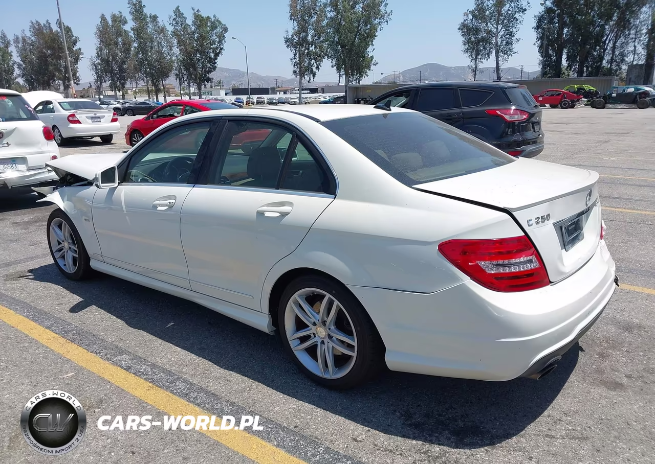 2012 Mercedes-Benz C 250 Luxury-Sport VIN:WDDGF4HBXCA681962 - 3