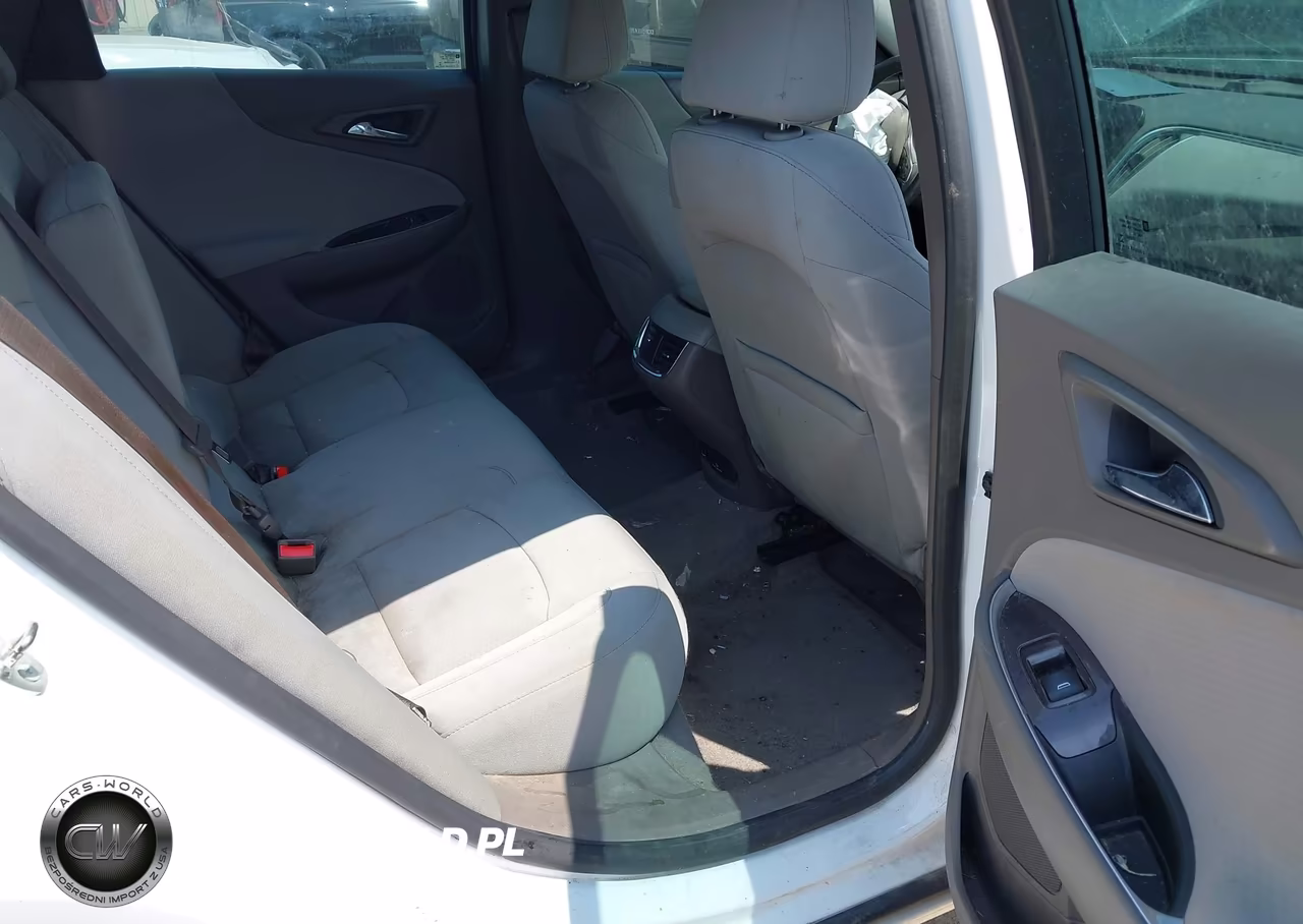 2018 Chevrolet Malibu Lt VIN:1G1ZD5ST2JF129168 - 8