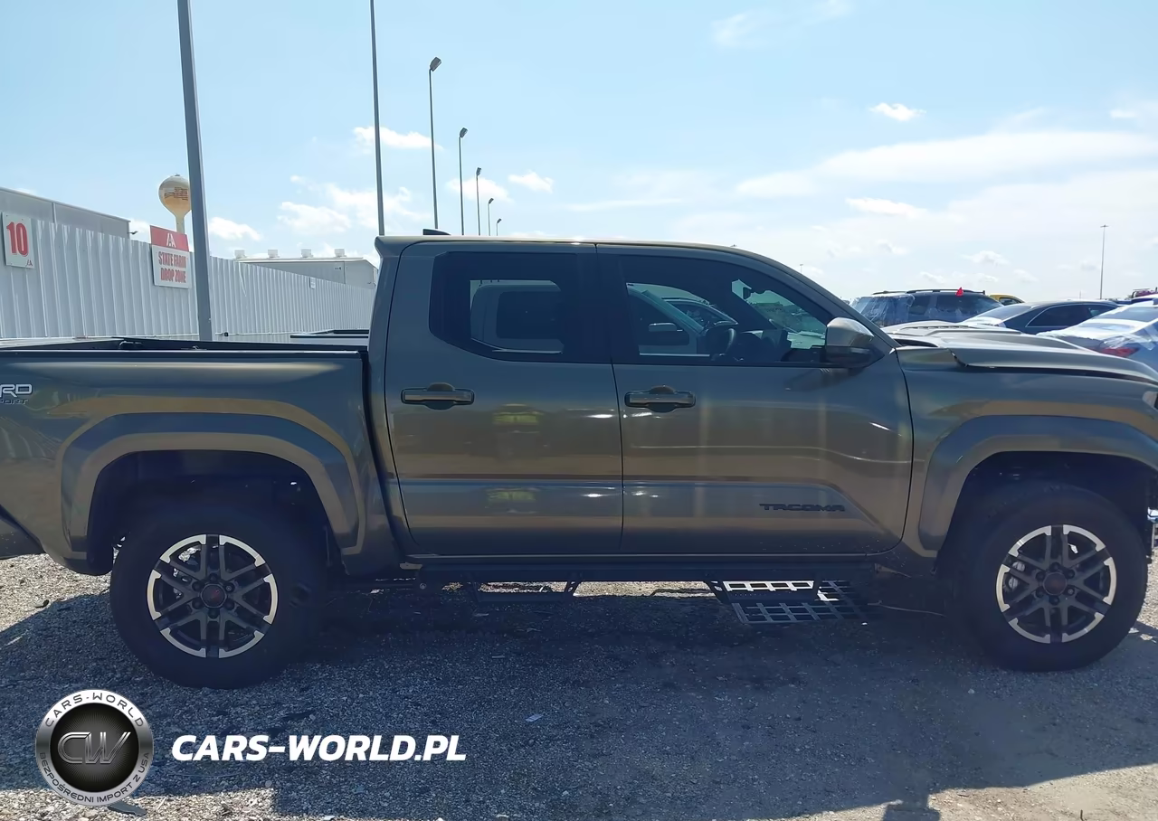 2026 Toyota Tacoma Trd Sport VIN:3TMKB5FN6TM058103 - 14