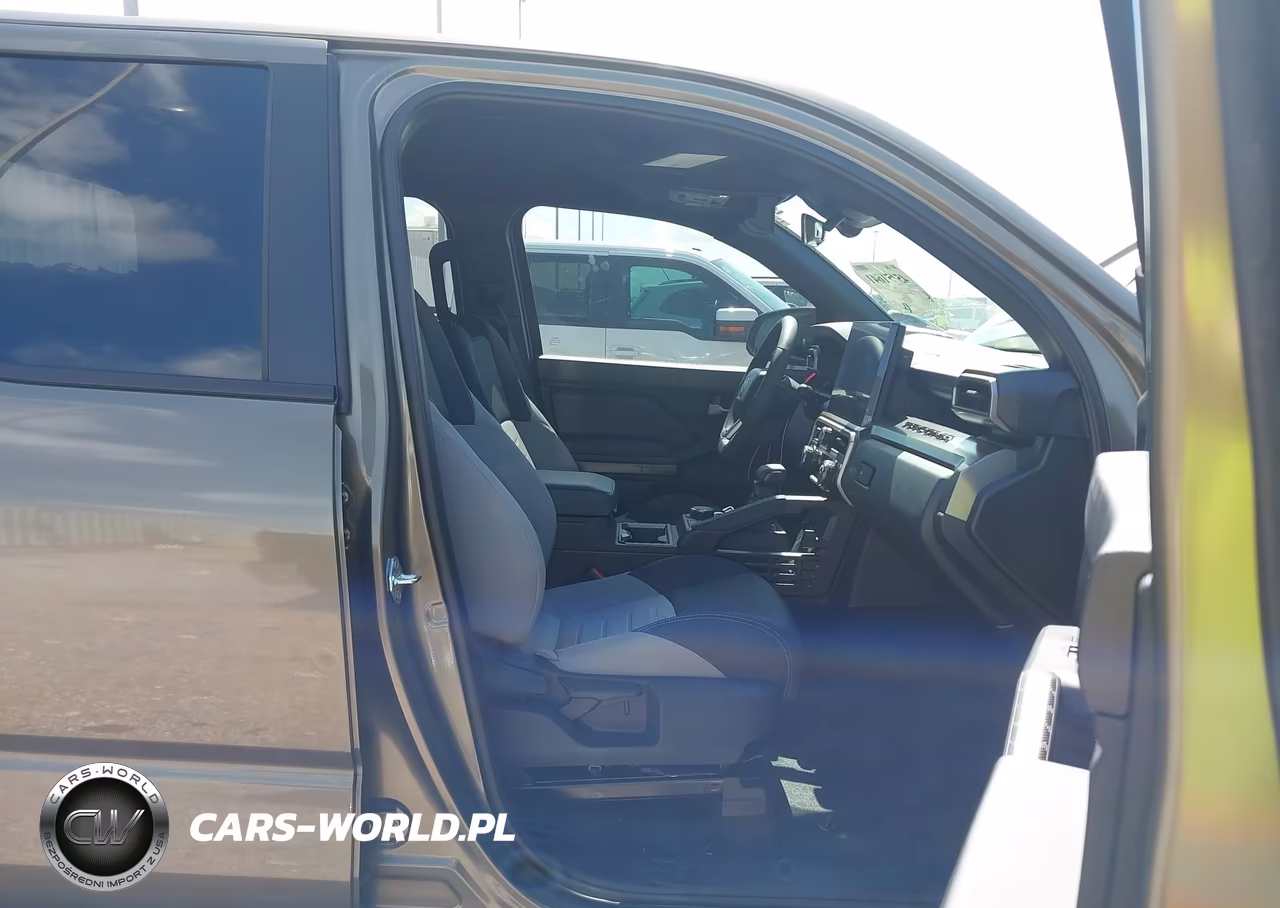 2026 Toyota Tacoma Trd Sport VIN:3TMKB5FN6TM058103 - 5