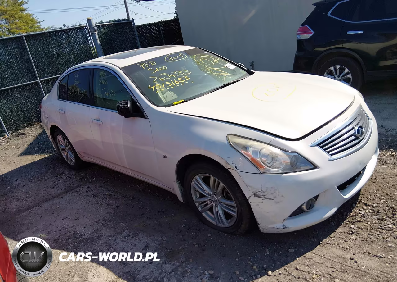 2015 Infiniti Q40