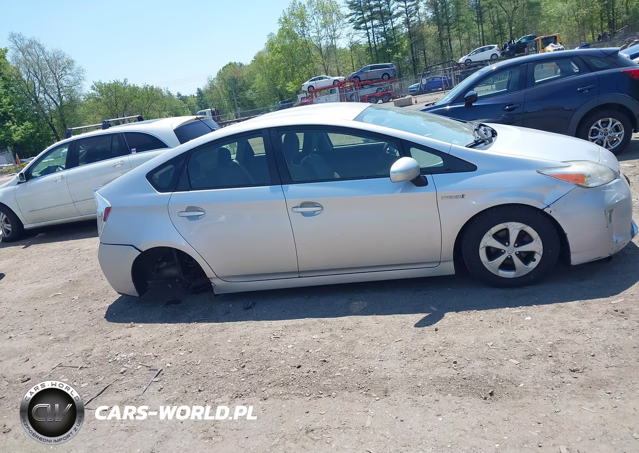 2012 Toyota Prius Two VIN:JTDKN3DU3C1519700 - 14