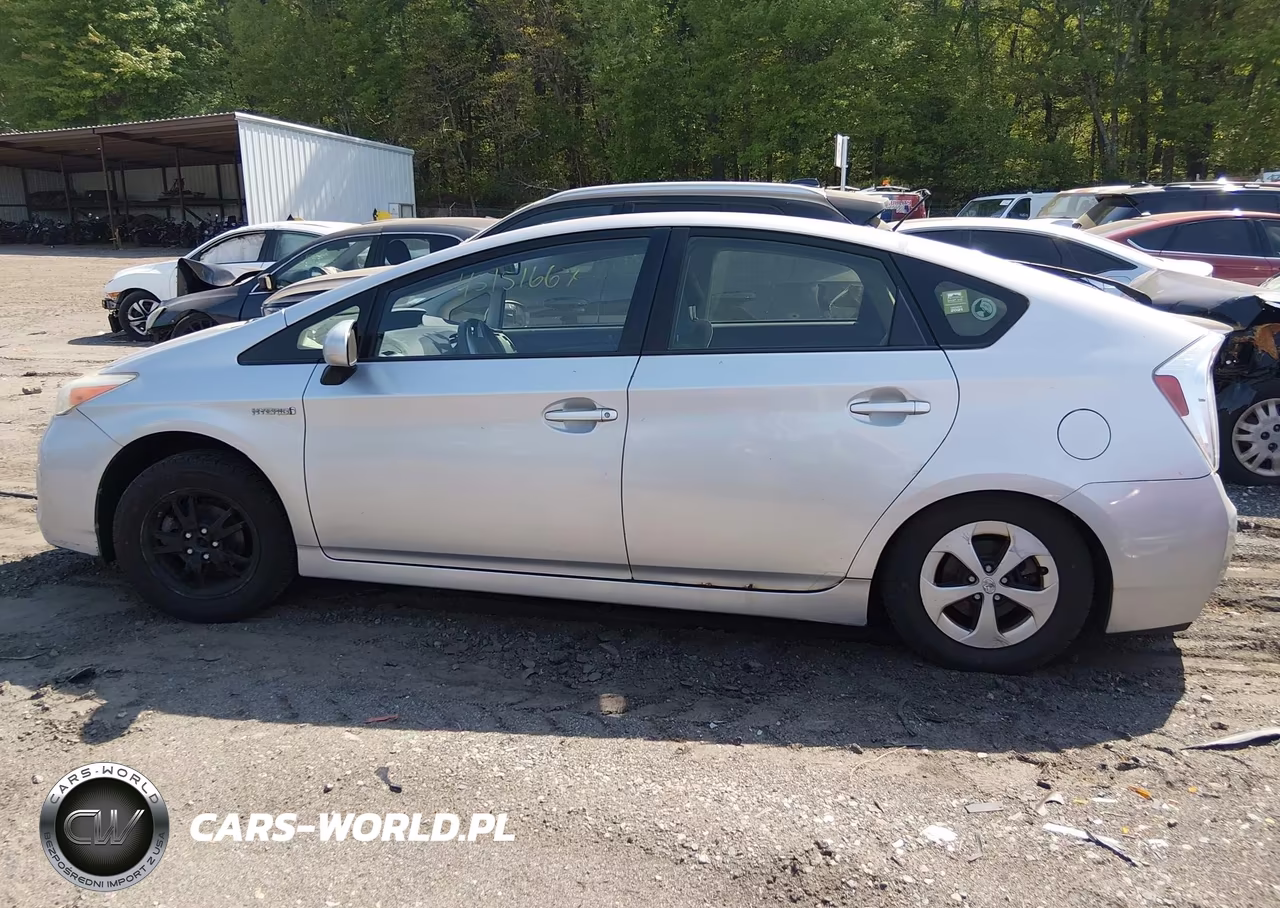 2012 Toyota Prius Two VIN:JTDKN3DU3C1519700 - 15