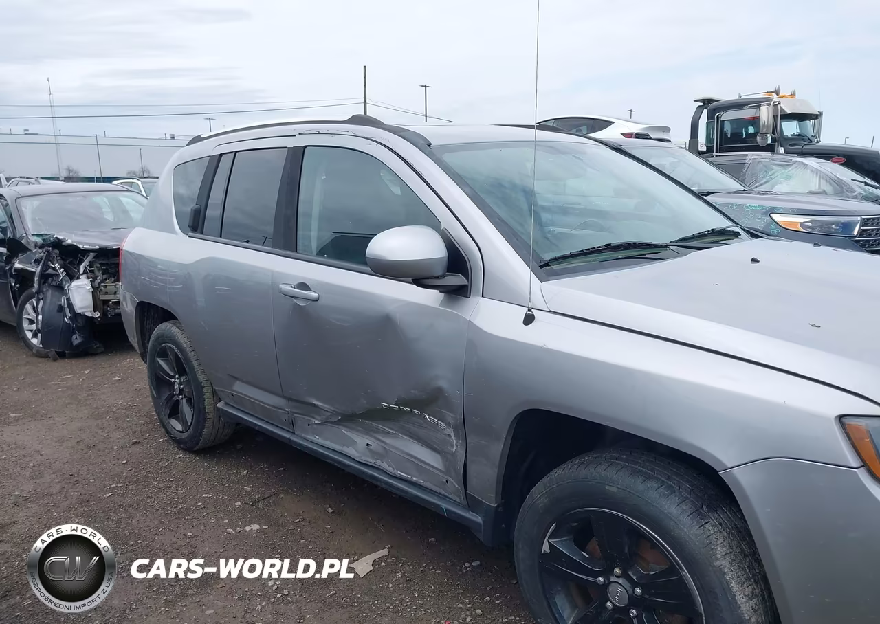 2015 Jeep Compass High Altitude Edition VIN:1C4NJDEB9FD395057 - 12
