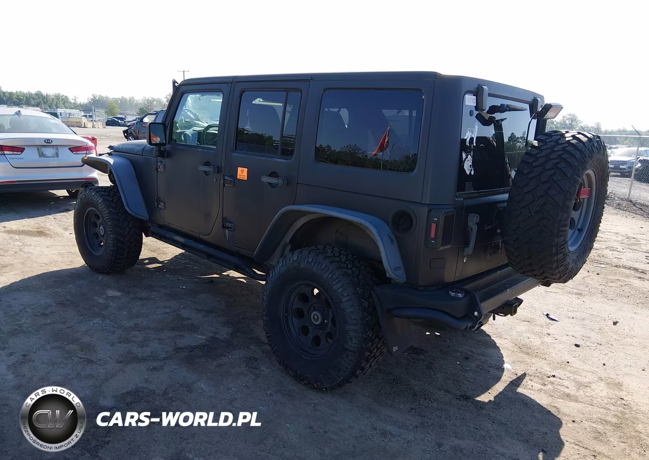 2012 Jeep Wrangler Unlimited Rubicon VIN:1C4BJWFG1CL165281 - 3
