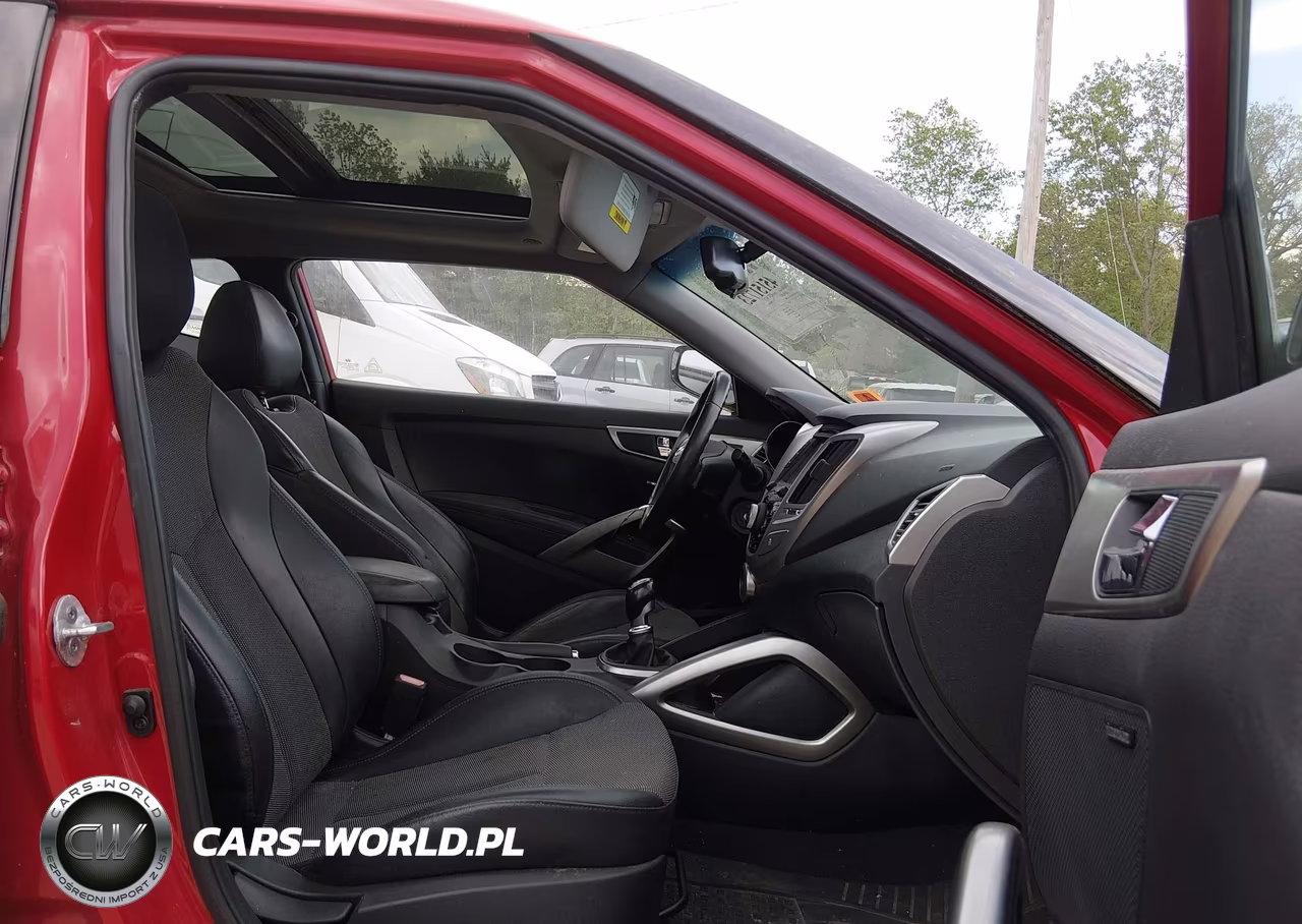 2013 Hyundai Veloster Base W-Black VIN:KMHTC6AD4DU111444 - 5