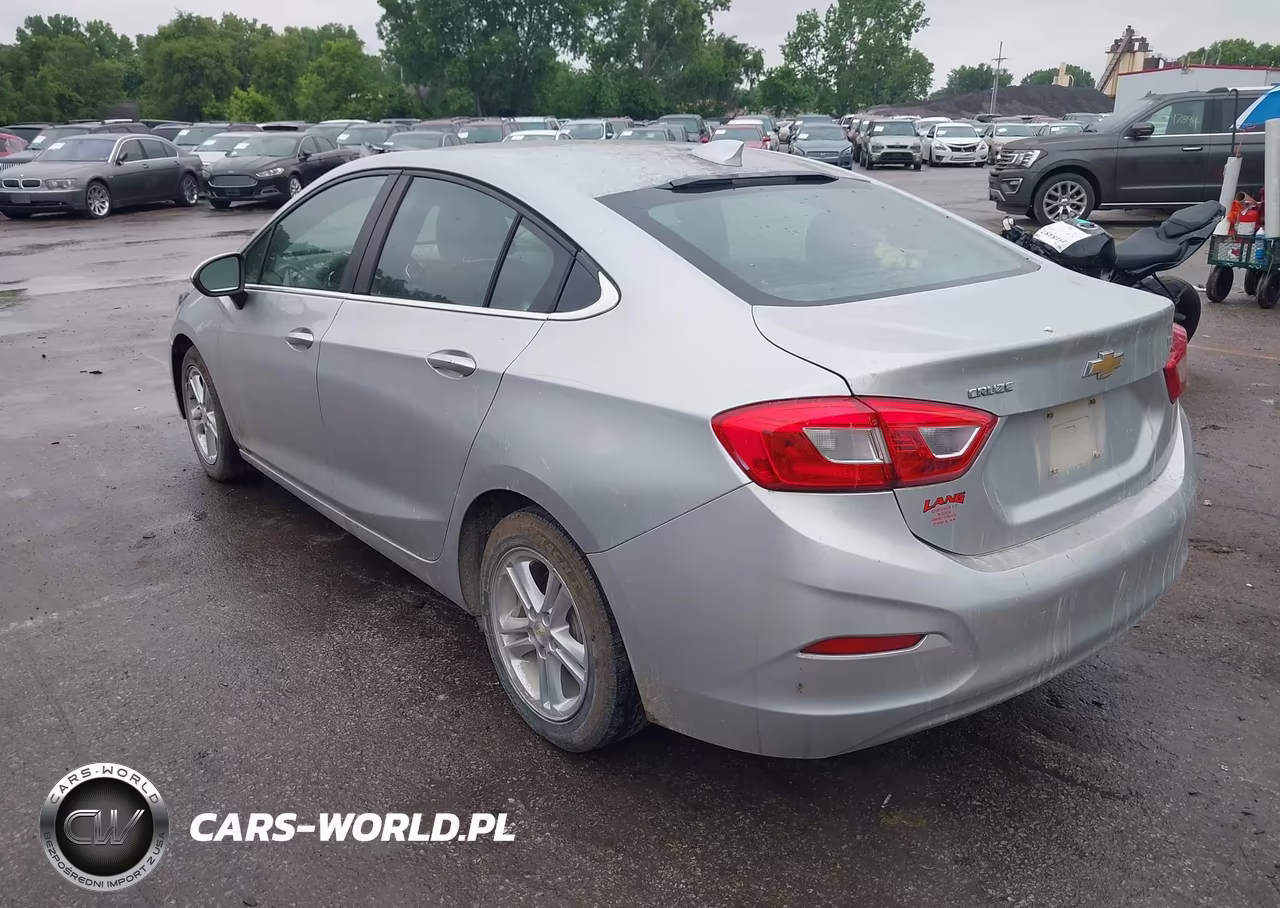 2017 Chevrolet Cruze Lt Auto VIN:1G1BE5SMXH7210866 - 3