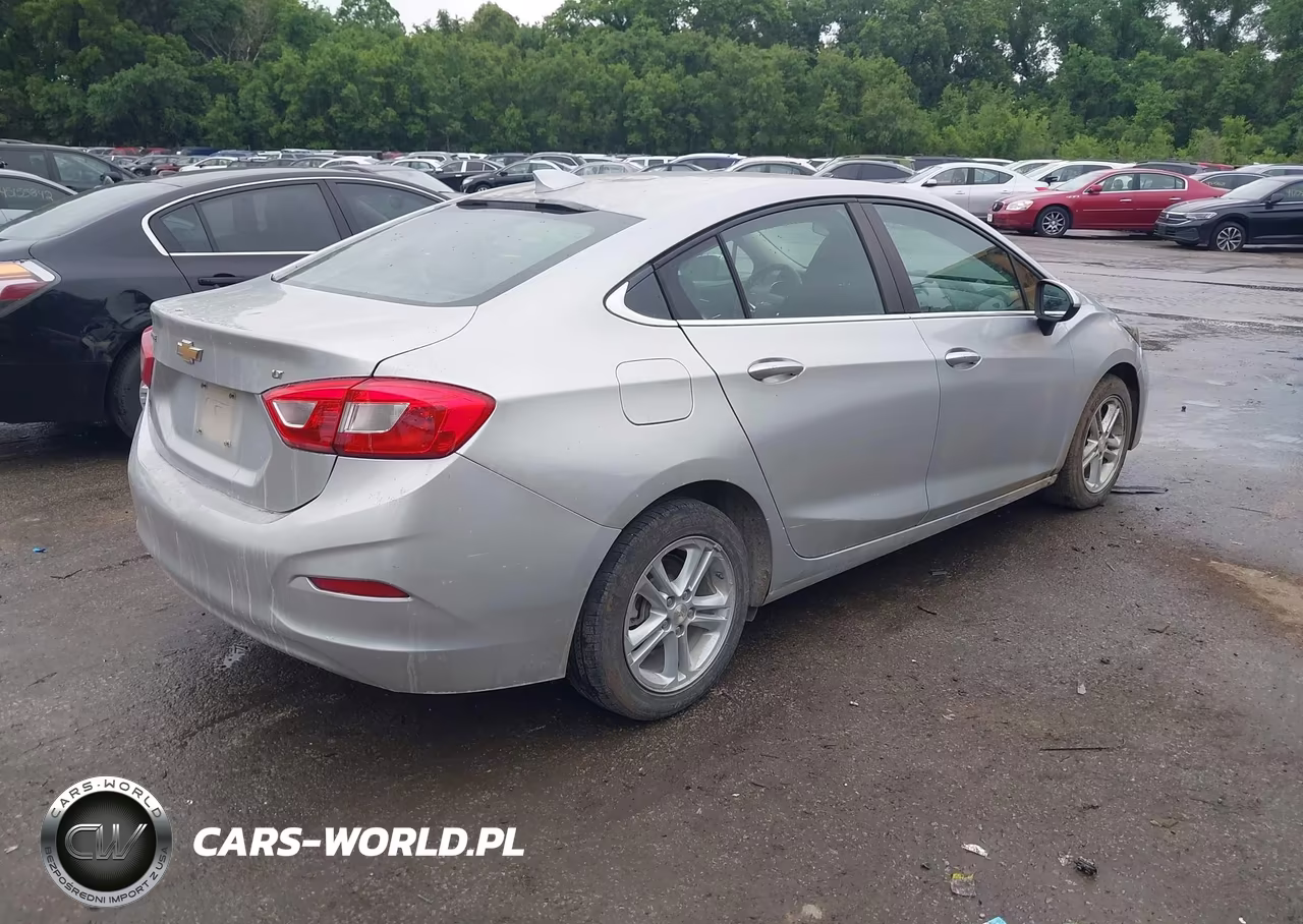 2017 Chevrolet Cruze Lt Auto VIN:1G1BE5SMXH7210866 - 4