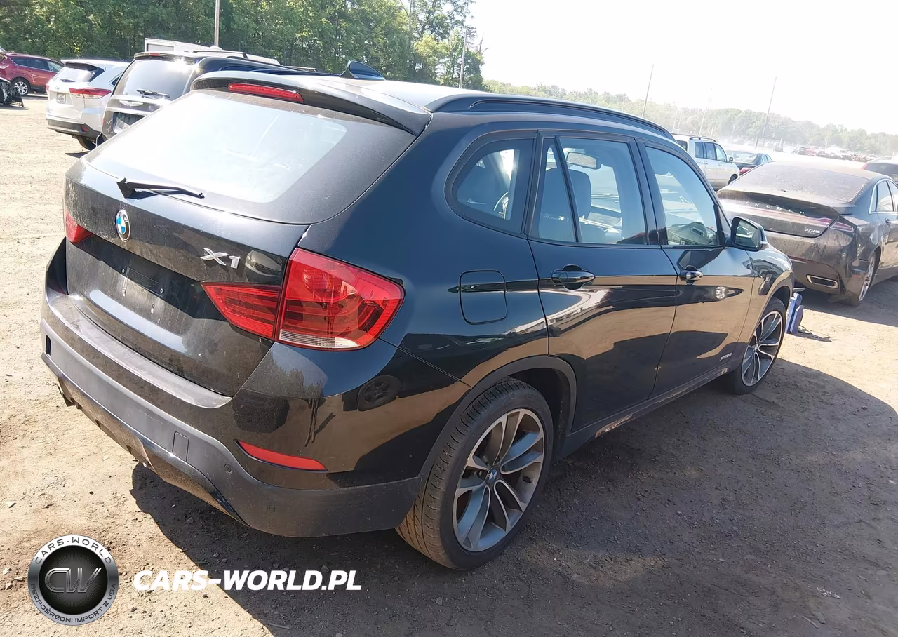 2015 BMW X1 xDrive28I VIN:WBAVL1C50FVY37205 - 4