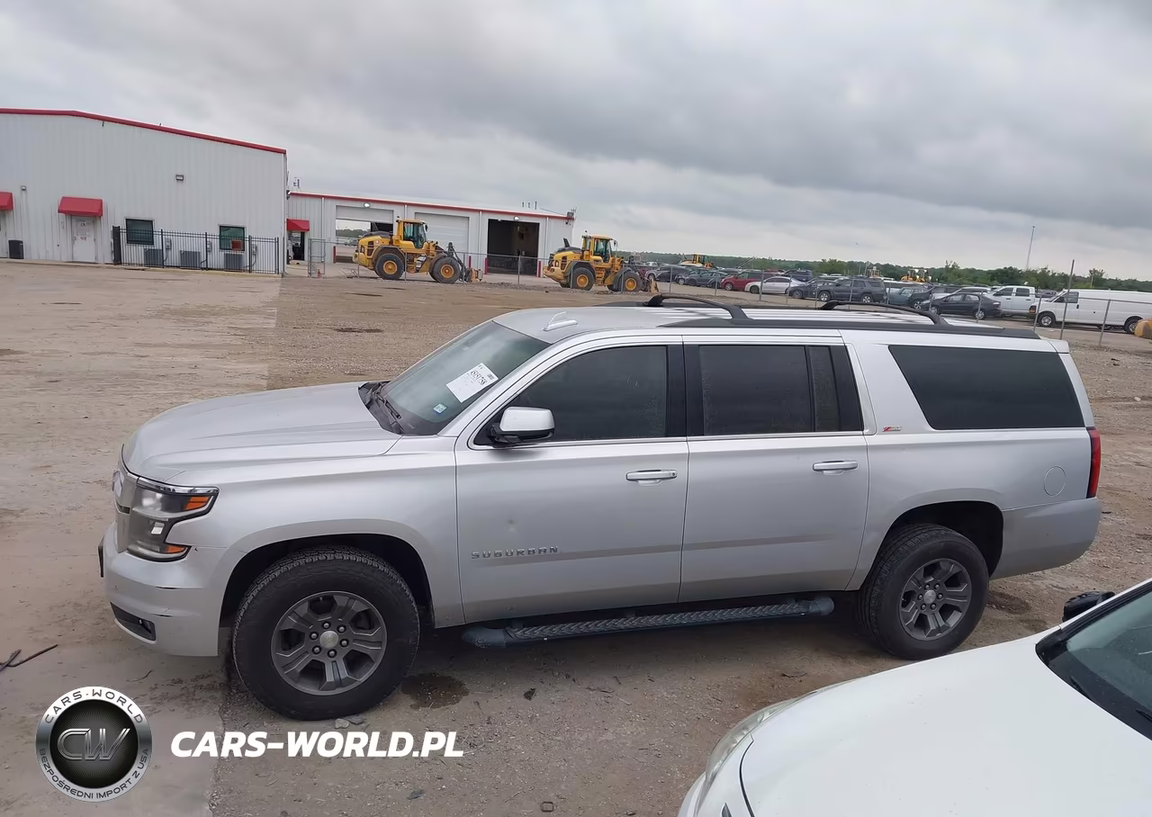 2018 Chevrolet Suburban Lt VIN:1GNSKHKC5JR390736 - 14