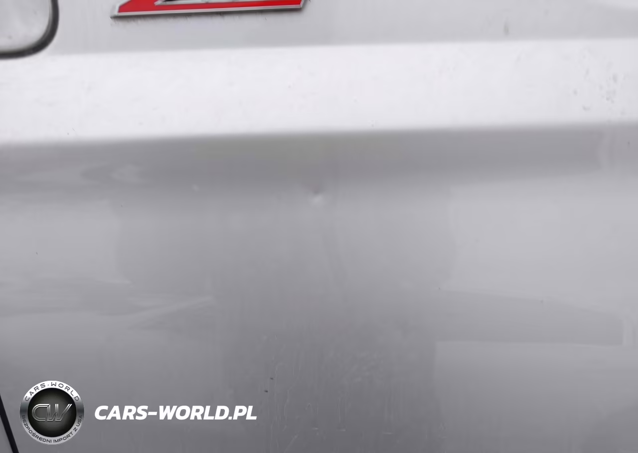 2018 Chevrolet Suburban Lt VIN:1GNSKHKC5JR390736 - 18