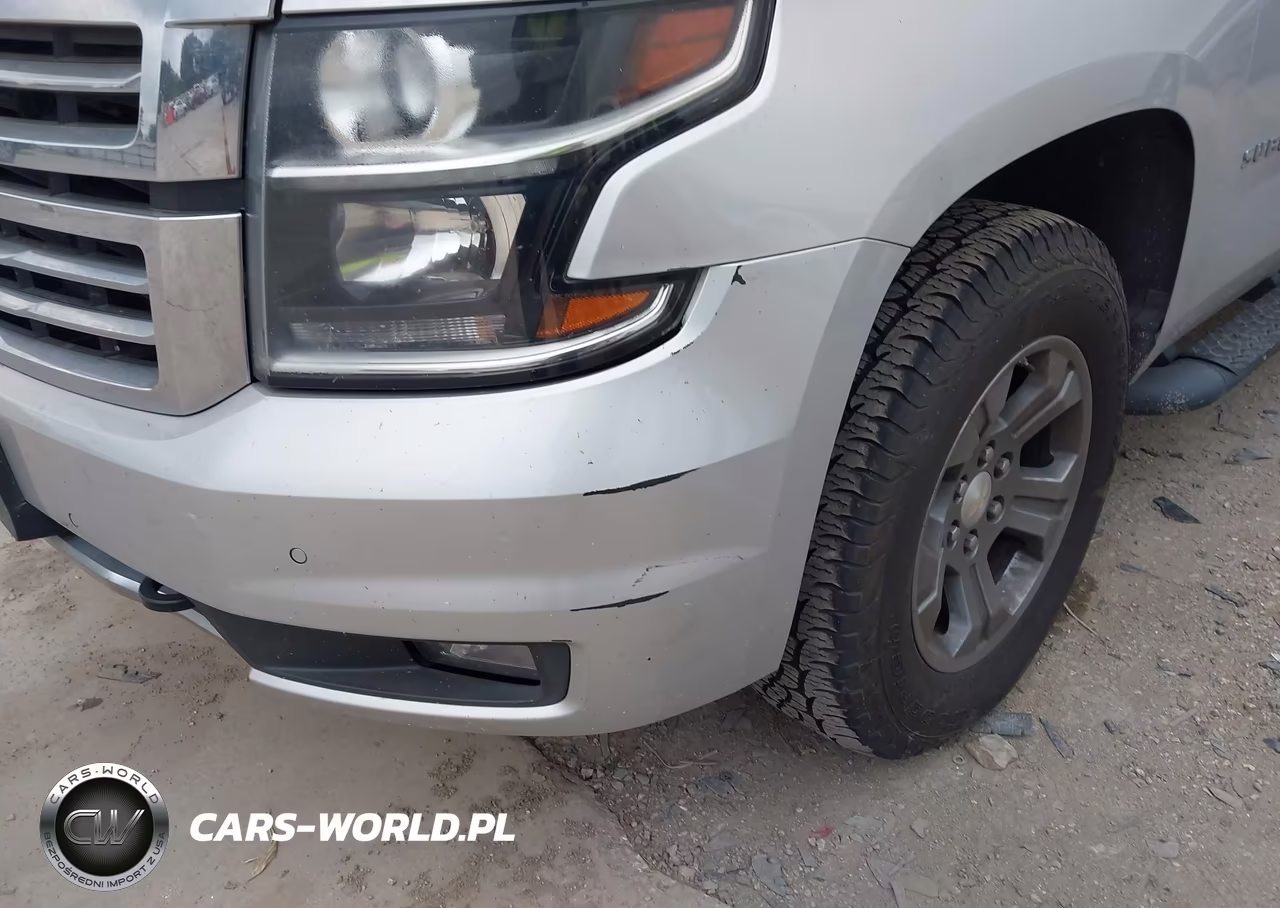 2018 Chevrolet Suburban Lt VIN:1GNSKHKC5JR390736 - 6
