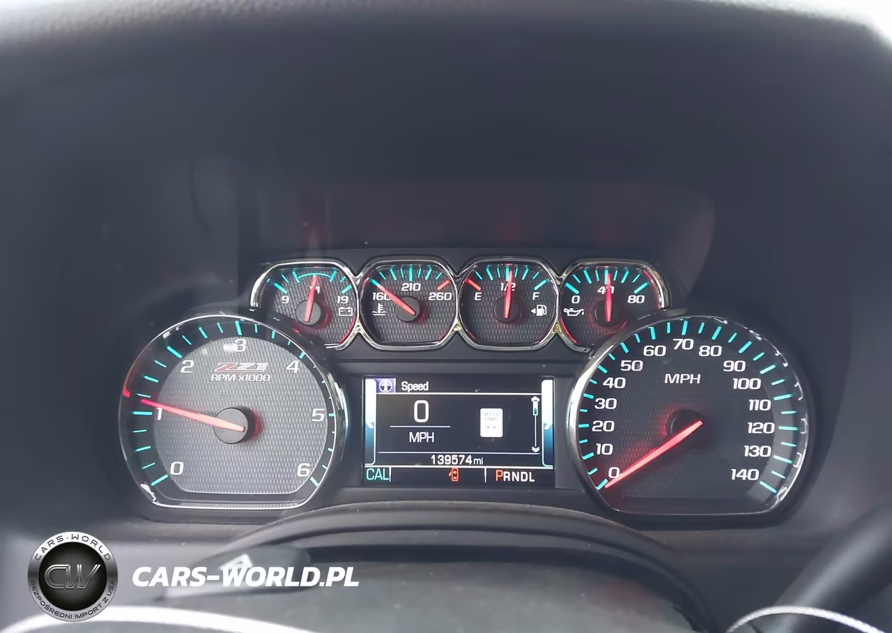 2018 Chevrolet Suburban Lt VIN:1GNSKHKC5JR390736 - 7