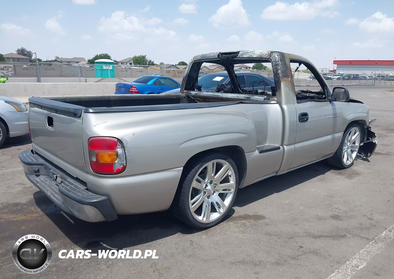 2004 GMC Sierra 1500 VIN:1GTEC14X14Z134852 - 4