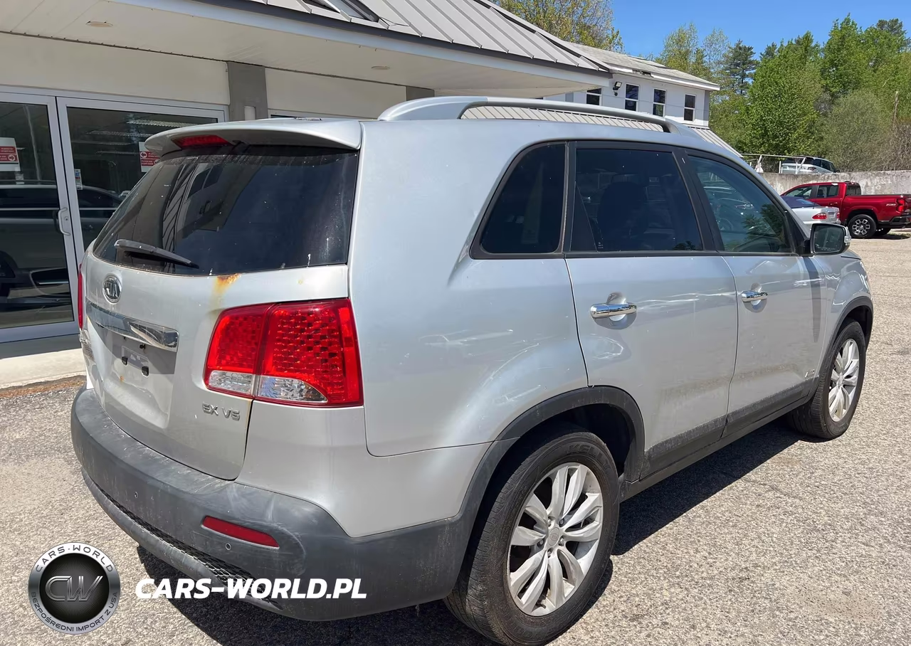 2011 Kia Sorento Ex VIN:5XYKUDA24BG001539 - 4
