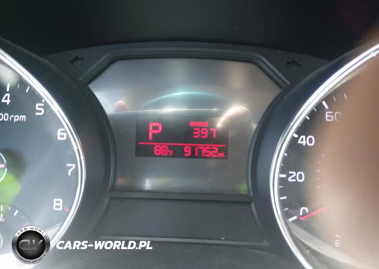 2018 Kia Sedona L VIN:KNDMA5C19J6404932 - 15