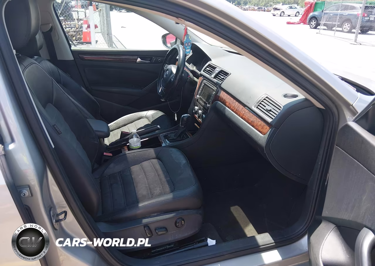 2012 Volkswagen Passat 2.5L Sel Premium VIN:1VWCH7A33CC022159 - 5