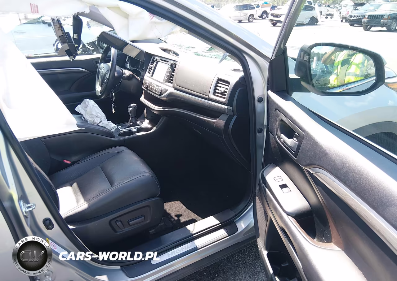 2018 Toyota Highlander Limited VIN:5TDYZRFH2JS236965 - 5