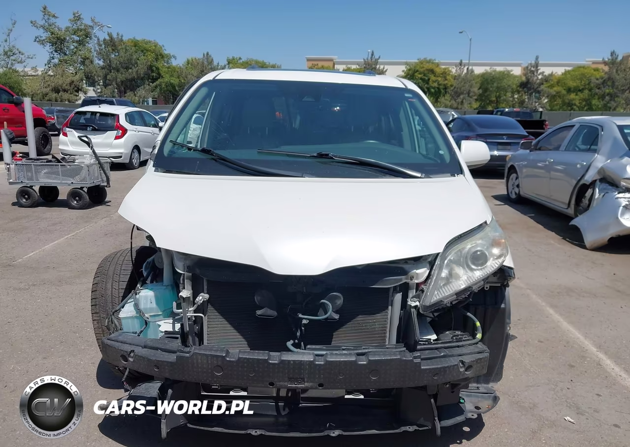 2019 Toyota Sienna Xle 8 Passenger VIN:5TDYZ3DC2KS987182 - 12
