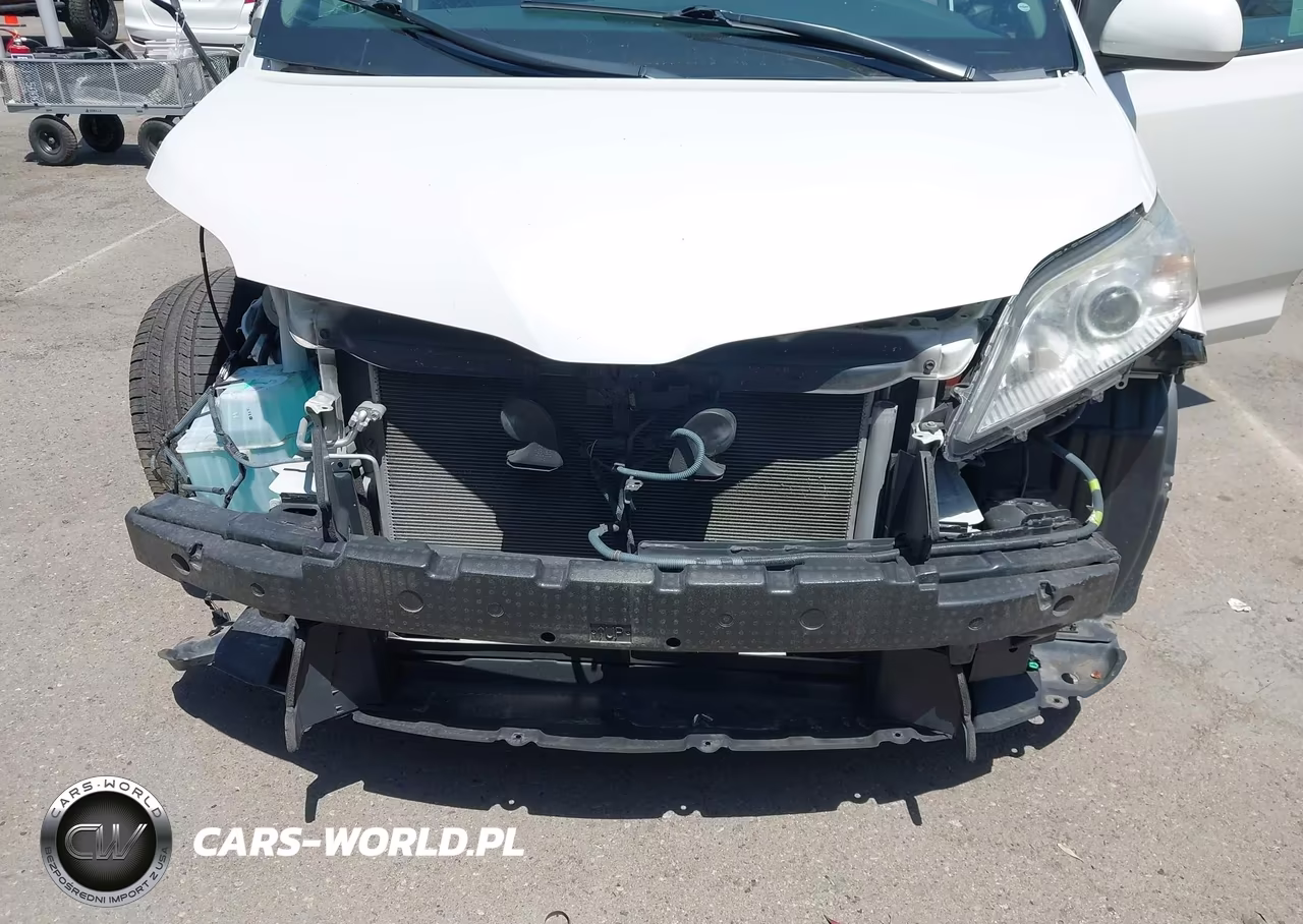 2019 Toyota Sienna Xle 8 Passenger VIN:5TDYZ3DC2KS987182 - 6